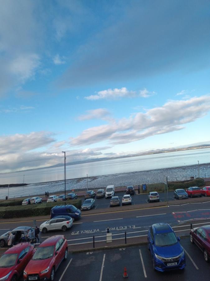 Eden Vale Ground Floor Sea View Apartment Morecambe Exterior photo